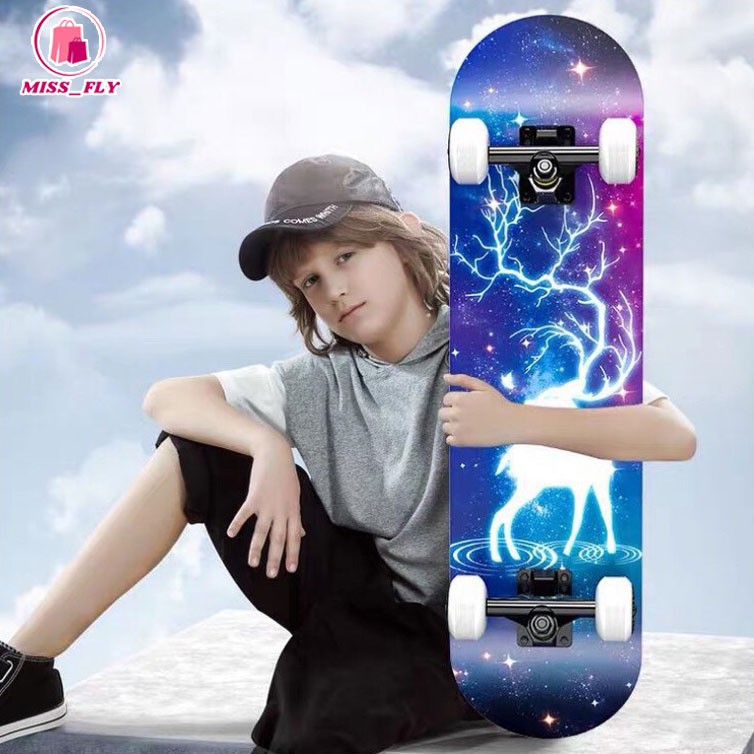 Ván Trượt Skateboard Thể Thao Phong Cách Bánh Xe Đèn Led Dành Cho Giới Trẻ - Ván Trượt Thể Thao Gỗ Phong 8 Lớp Mặt Nhám