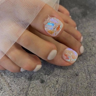 Đá Khối Chân Bằng thạch trong Aurora Nail