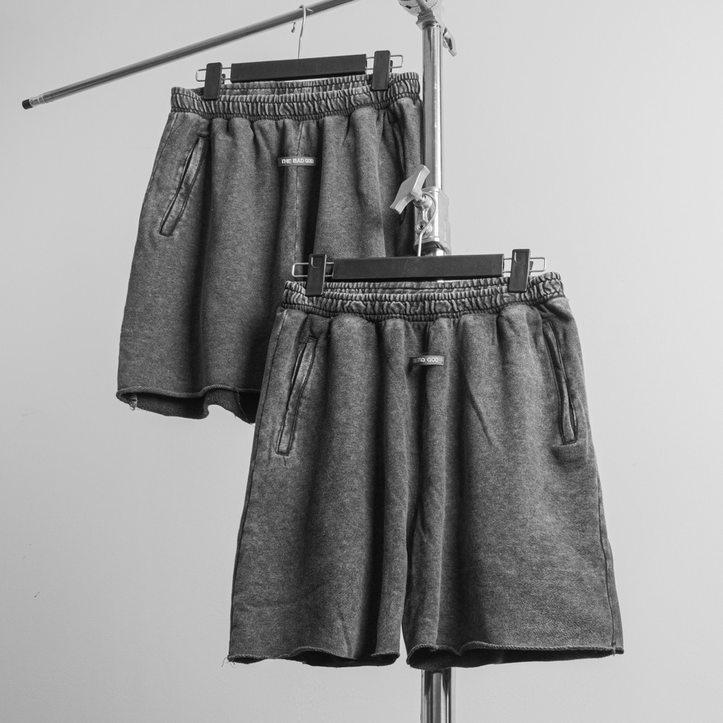 Quần shorts The Bad God Wash Plain không gấu