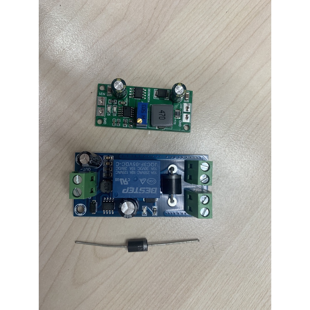 Combo chế UPS mini sử dụng pin từ 1s đến 5s, tích hợp mạch sạc đa năng tự động chuyển nguồn