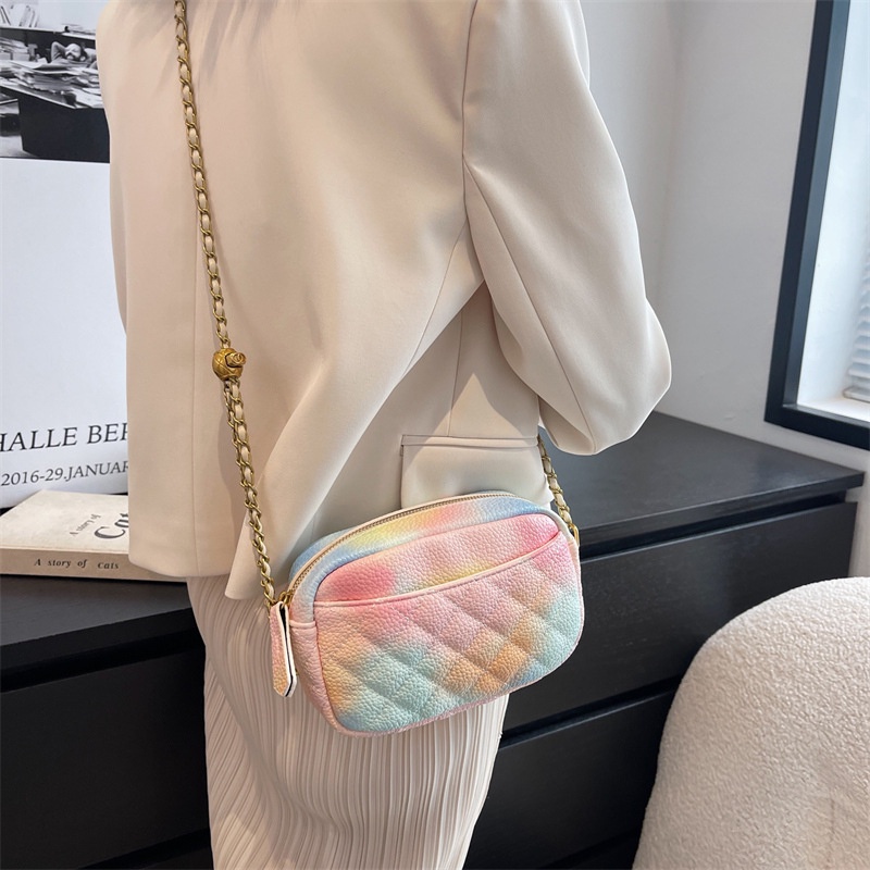 Túi đeo chéo IELGY dây đeo phối xích nhiều màu tùy chọn phong cách thời trang cho nữ