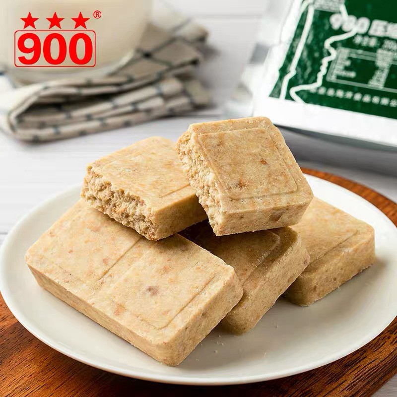 Lương khô 900 Ba Sao thùng 4 kg, bánh quy nén thơm ngon vị sữa, không cứng, dễ ăn bữa sáng dinh dưỡng hỗ trợ ăn kiêng