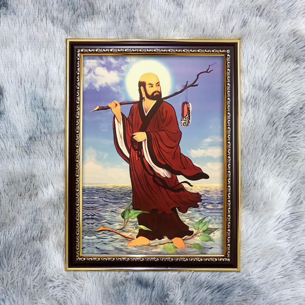 Tranh Đạt Ma Sư Tổ 36x48cm bằng vải phủ bóng khung composite xịn xò