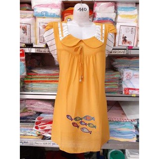 VB. Áo bầu có dây cột