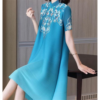 Đầm midi tay ngắn cổ đứng dáng rộng in họa tiết gradient thời trang mùa hè 2022