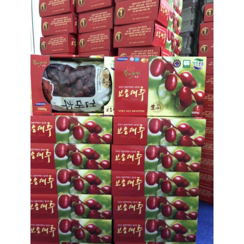 Táo đỏ Hàn Quốc 1kg ( có đủ hộp và túi xách ) | BigBuy360 - bigbuy360.vn