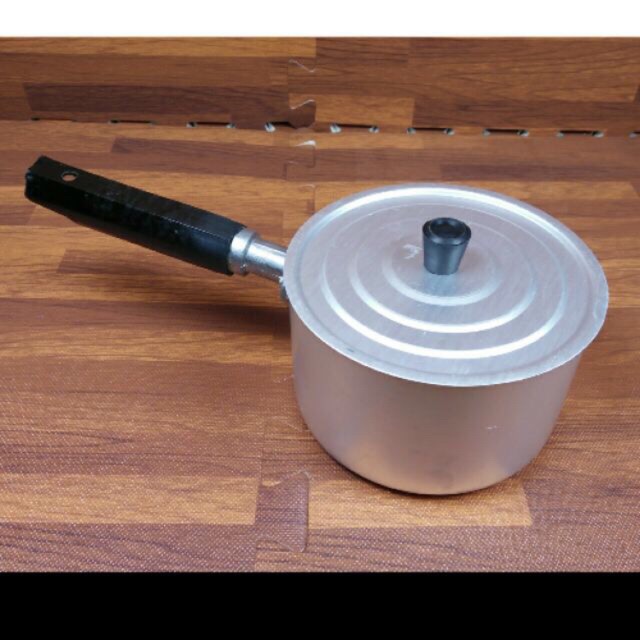 Nồi nhôm nấu bột