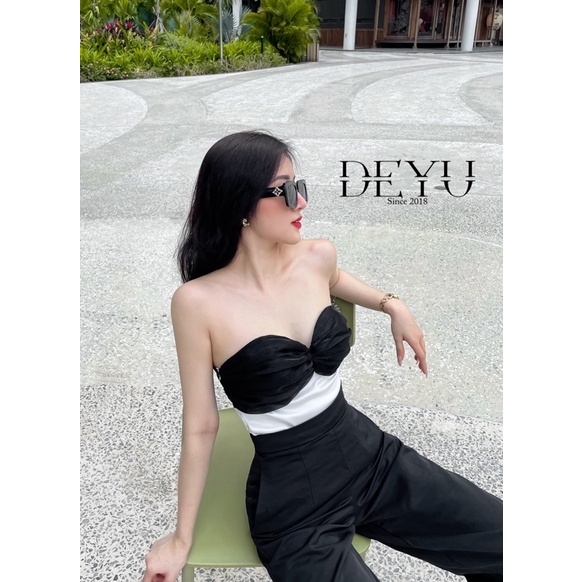 Áo lụa trắng cúp ngực đen Layla Set |DEYU