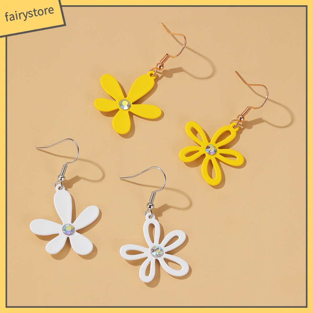 Hoa tai dáng dài mặt hình bông hoa thiết kế không đối xứng cho nữ