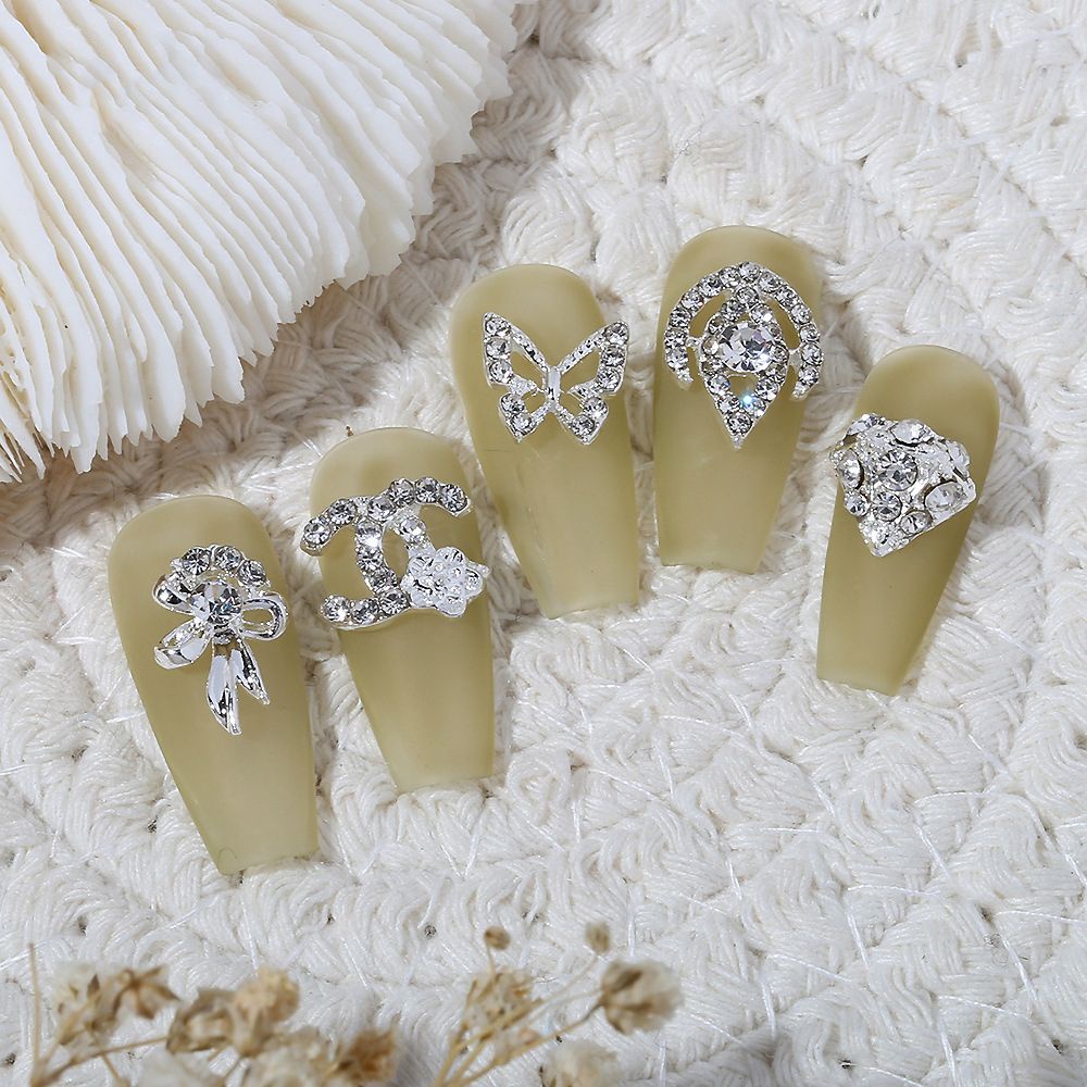 [Hàng mới về] Set 20 phụ kiện đính móng trang trí 3D bằng hợp kim thời trang cho nữ