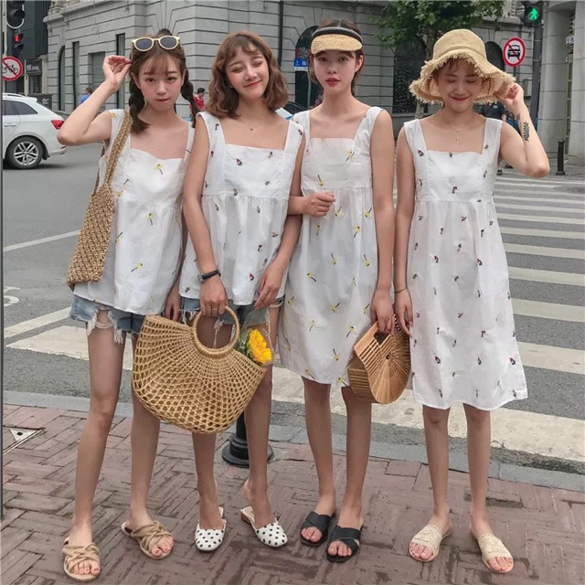 Váy cổ vuông ulzzang