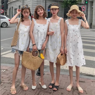 Váy cổ vuông ulzzang