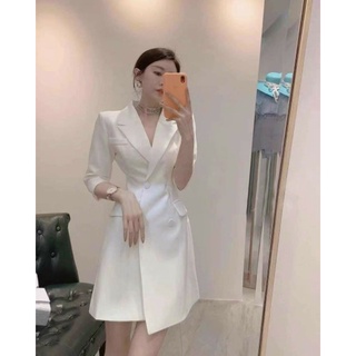 Đầm vest nút bọc phong cách