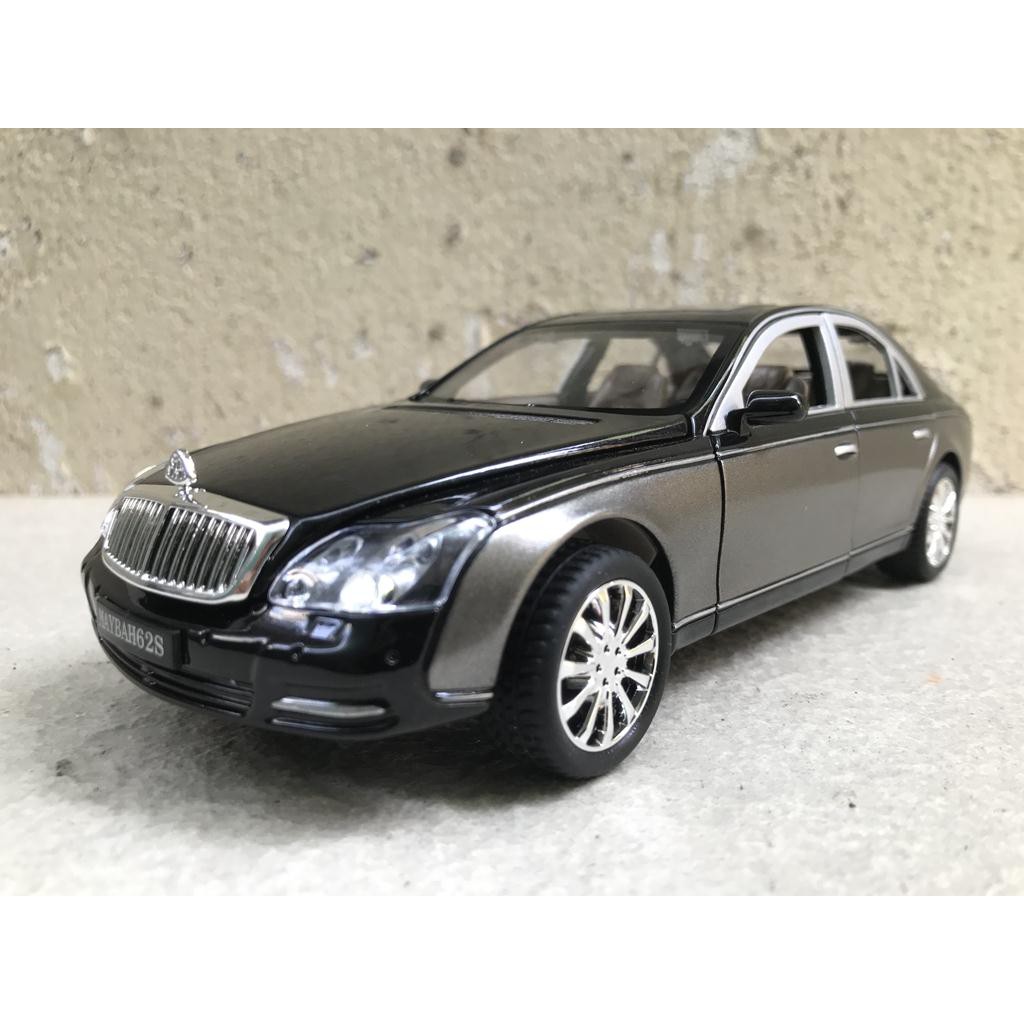 Mô hình xe ô tô MERCEDES Maybach S62 1:24