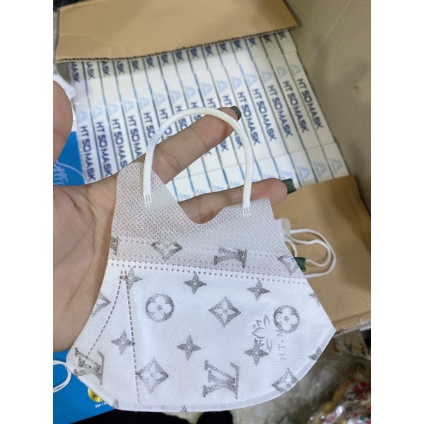 Khẩu Trang 5D Mask hoa văn hộp 10 cái
