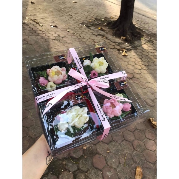 10 Hộp đựng 4 bánh trung thu mica trong không kèm hộp con và rubang