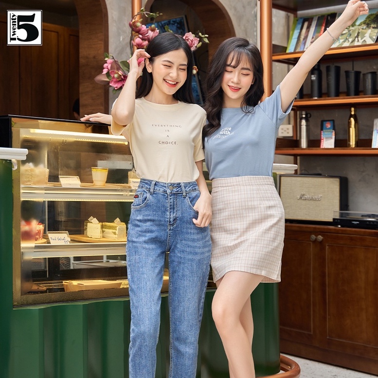 Áo thun phông nữ dáng ôm in chữ vải co dãn Twentyfive 3669