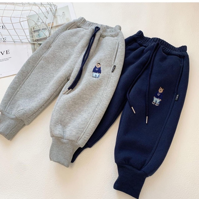 SET 2 QUẦN NỈ GẤU ĐỨNG WHO CHO BÉ