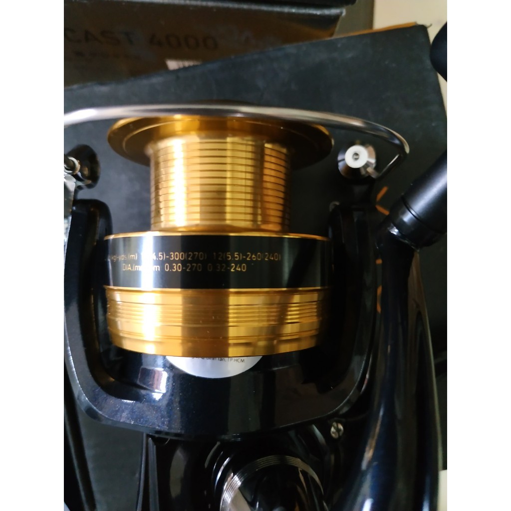 máy câu cá daiwa 4000 2B hàng chính hãng loại 1