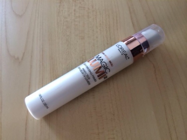 KEM LÓT ÁNH NHŨ LOREAL MAGIC LUMI LIGHT INFUSING PRIMER | BigBuy360 - bigbuy360.vn