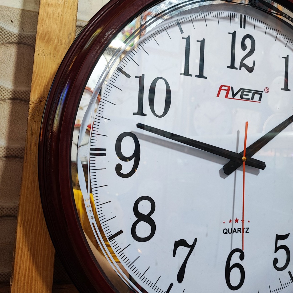 Đồng hồ treo tường 50cm cỡ lớn số to rõ máy HQ nhập cực bền bảo hành đổi mới 12 tháng - V500 - V240