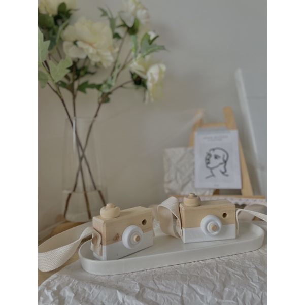 Máy ảnh gỗ mini em bé