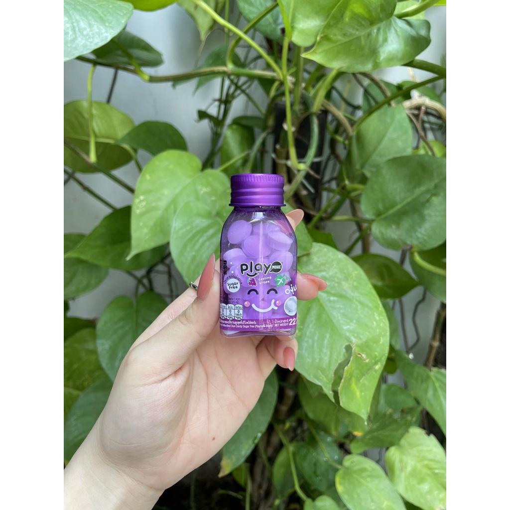 Kẹo The Không Đường Hương Nho PLAY MORE Cooling Grape (Lọ 22g tím)
