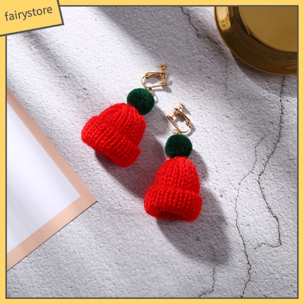 Đôi khuyên tai dạng kẹp/ dạng móc thiết kế mũ len đính quả bông xù trên đỉnh đáng yêu dành cho nữ