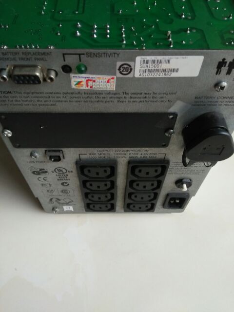 BỘ LƯU ĐIỆN  APC SUA1500I  24V SINE CHUẨN
