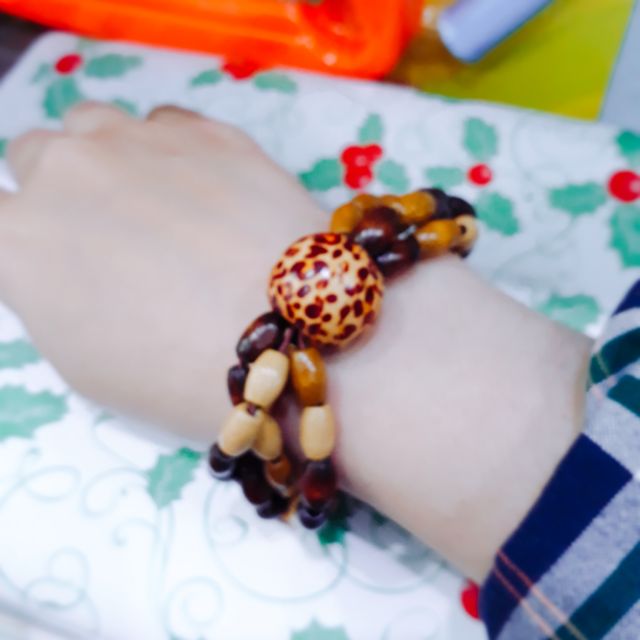 Vòng tay nam nữ hạt gỗ may mắn