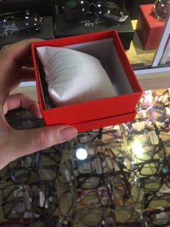 Hộp đựng đồng hồ cứng cáp
