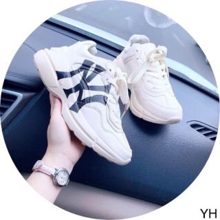 Giày thể thao ny