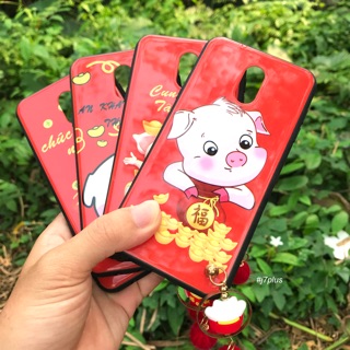 Ốp J7 Plus Heo Thần Tài May Mắn ( Tặng Kèm Chuông Thần Tài)