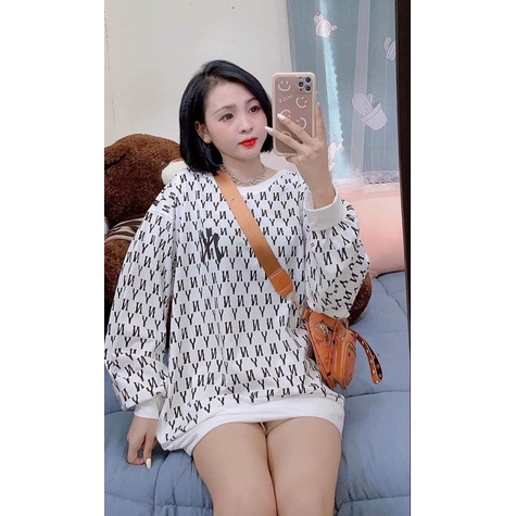 Áo YN in toàn thân