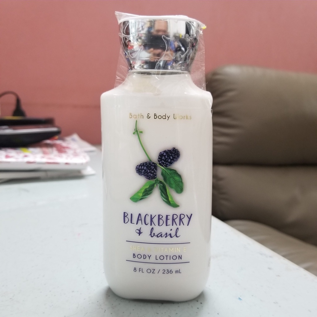 Dưỡng thể Bath &amp; Body Works 236ml - Blackberry Basil (Mỹ)