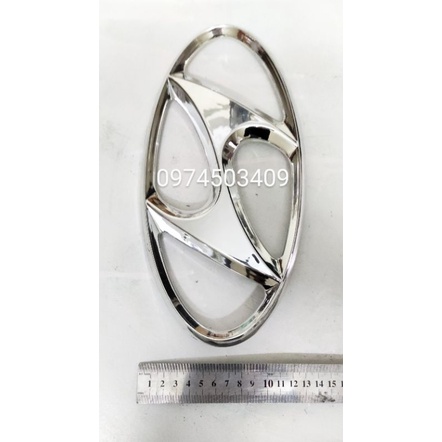 Logo biểu tượng Huyndai trang trí ô tô