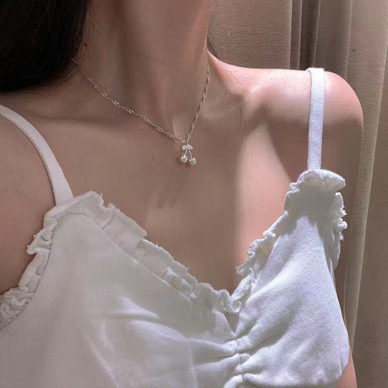 Vòng cổ hợp kim màu bạc hình quả cherry phong cách Hàn Quốc