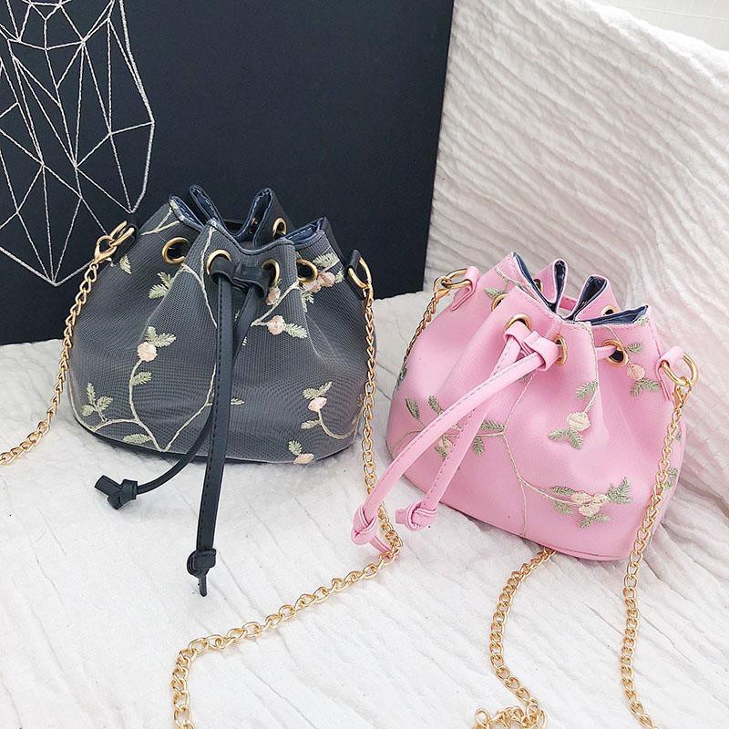 ❈Túi nhỏ nữ mùa hè 2019 mới hợp thời trang Hàn Quốc phiên bản Wild messenger bag chain một bên vai thêu tươi mát