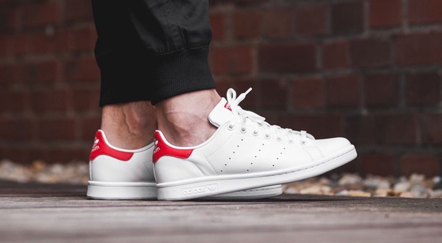 Giày Stan smith gót đỏ  size 40 2/3 auth 100% . q1 hot