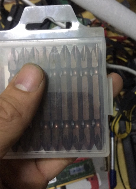 Hộp 10 đầu bắn vít makita