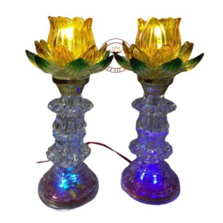Đèn thờ. Hình hoa sen có lá xanh. Chất liệu thủy tinh cao cấp. Sử dụng đèn led, tiết kiệm điện. Cao 28 cm