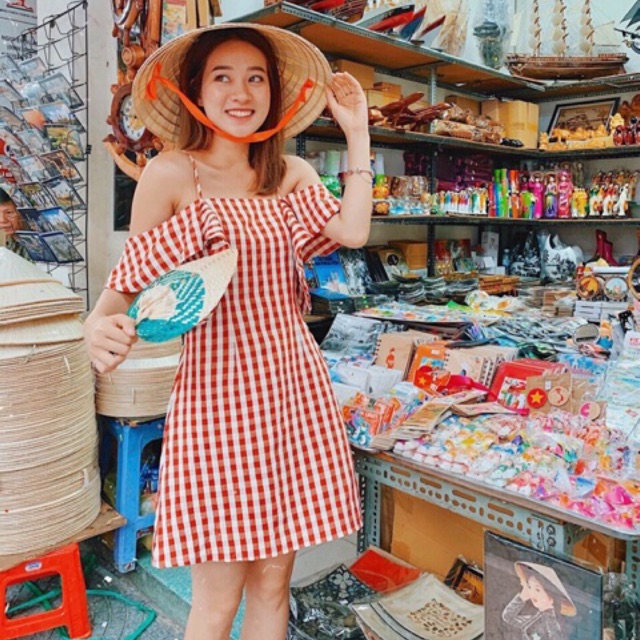 Đầm caro rớt vai