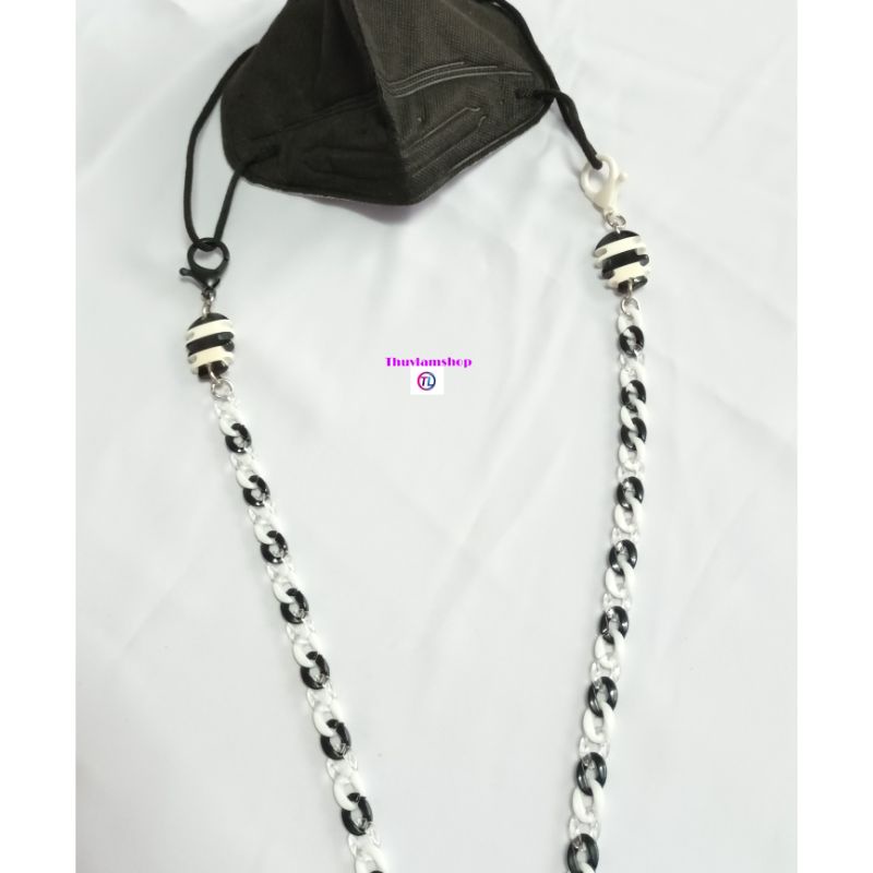 Dây đeo khẩu trang chống rớt mẫu xích trắng đen thời trang kiểu Hàn mã TA34