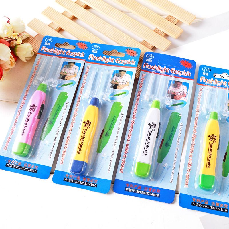 _ Dụng cụ ngoáy tai có đèn chp bé thiết kế 3 đầu chuyên dụng