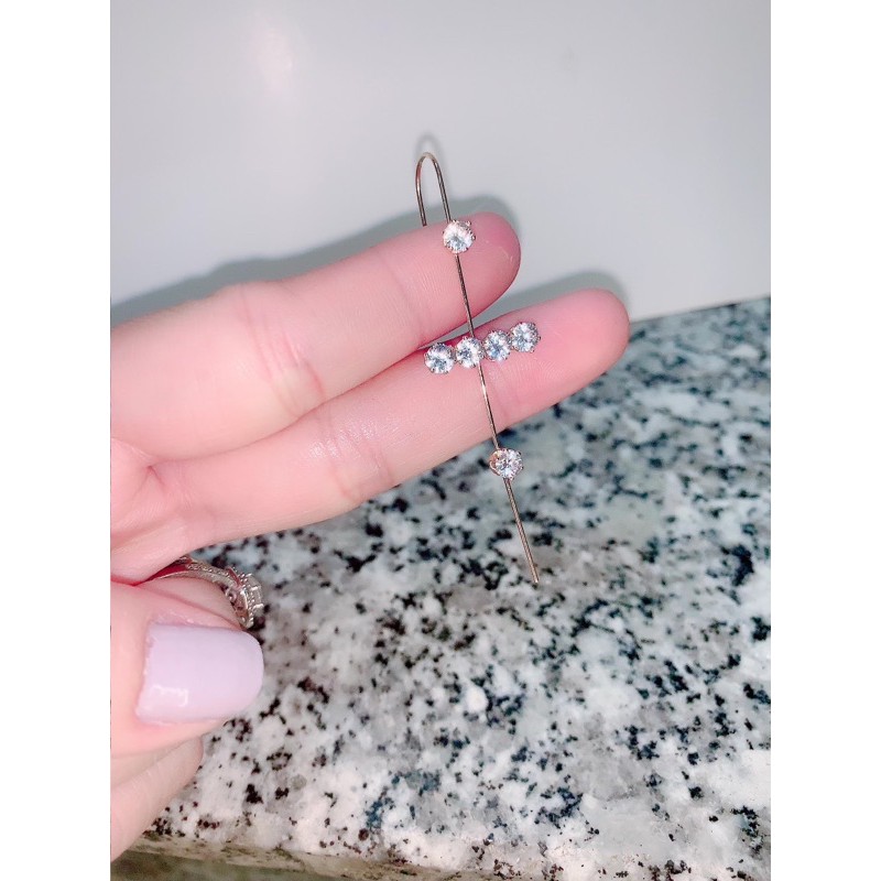 bông tai đính đá kẹp vành tai,thiết kế phong cách hàn quốc sang chảnh