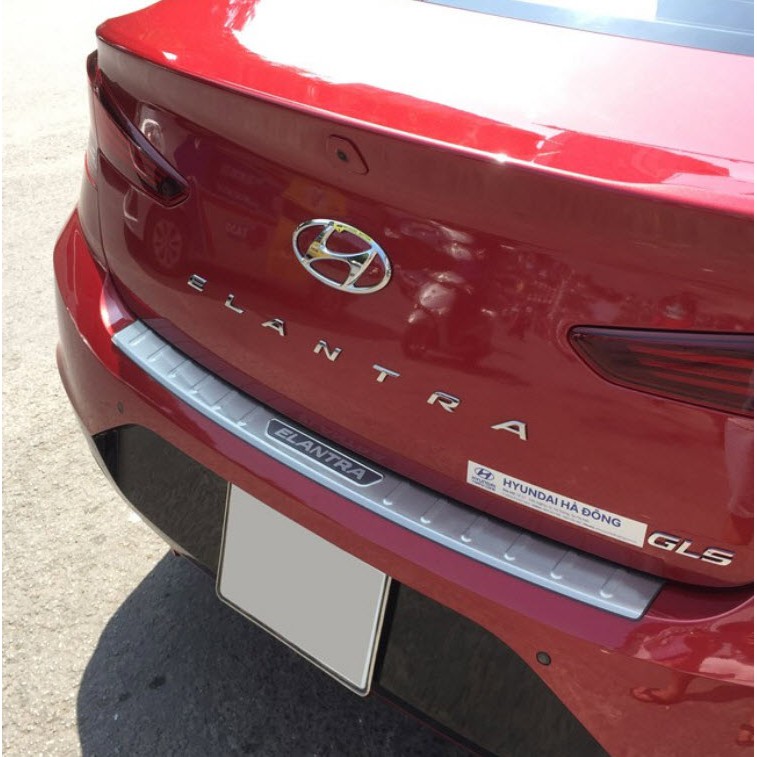 Ốp chống trầy cốp Hyundai Elantra 2016-2021