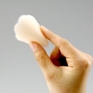 Miếng dán ngực hoa mai silicon (1 đôi)