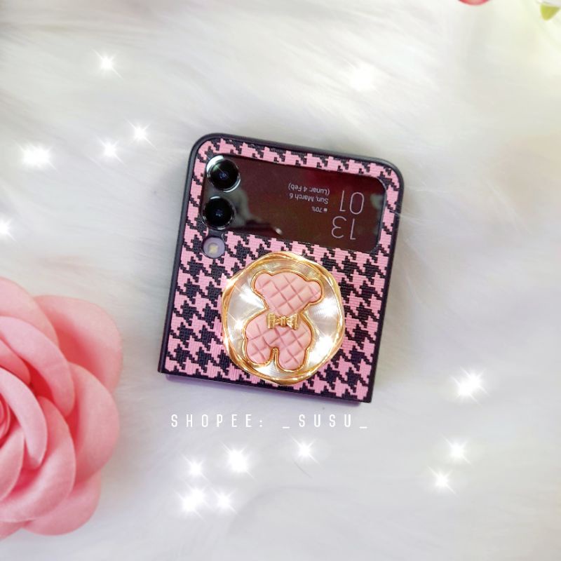 Ốp Samsung Z Flip 3 - ZFlip 3 - ZFlip3 - Flip3 5G caro hồng kèm popsocket gấu viền gold dễ thương