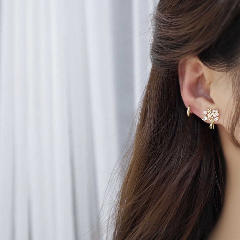 V.I.T House | Bông tai S925 hoa vàng