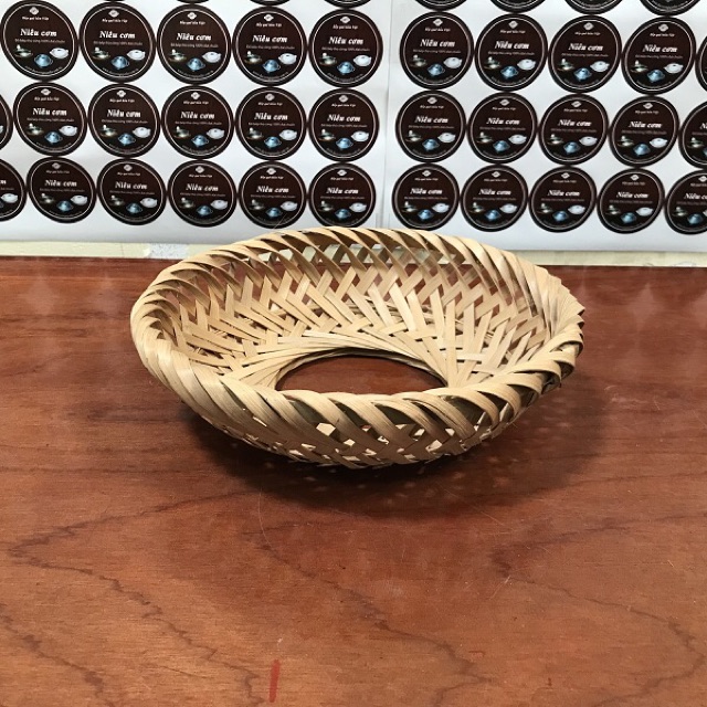 Tộ  gang đường kính 18cm